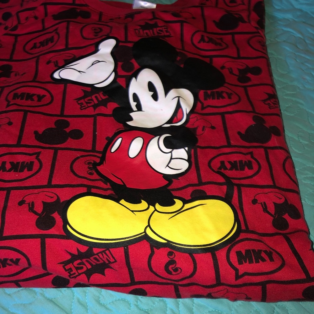 Disney Mickey Mouse sweatshirt
